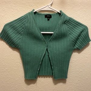 Green cropped top